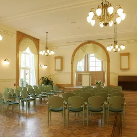 Diakonie St Martin فندق *